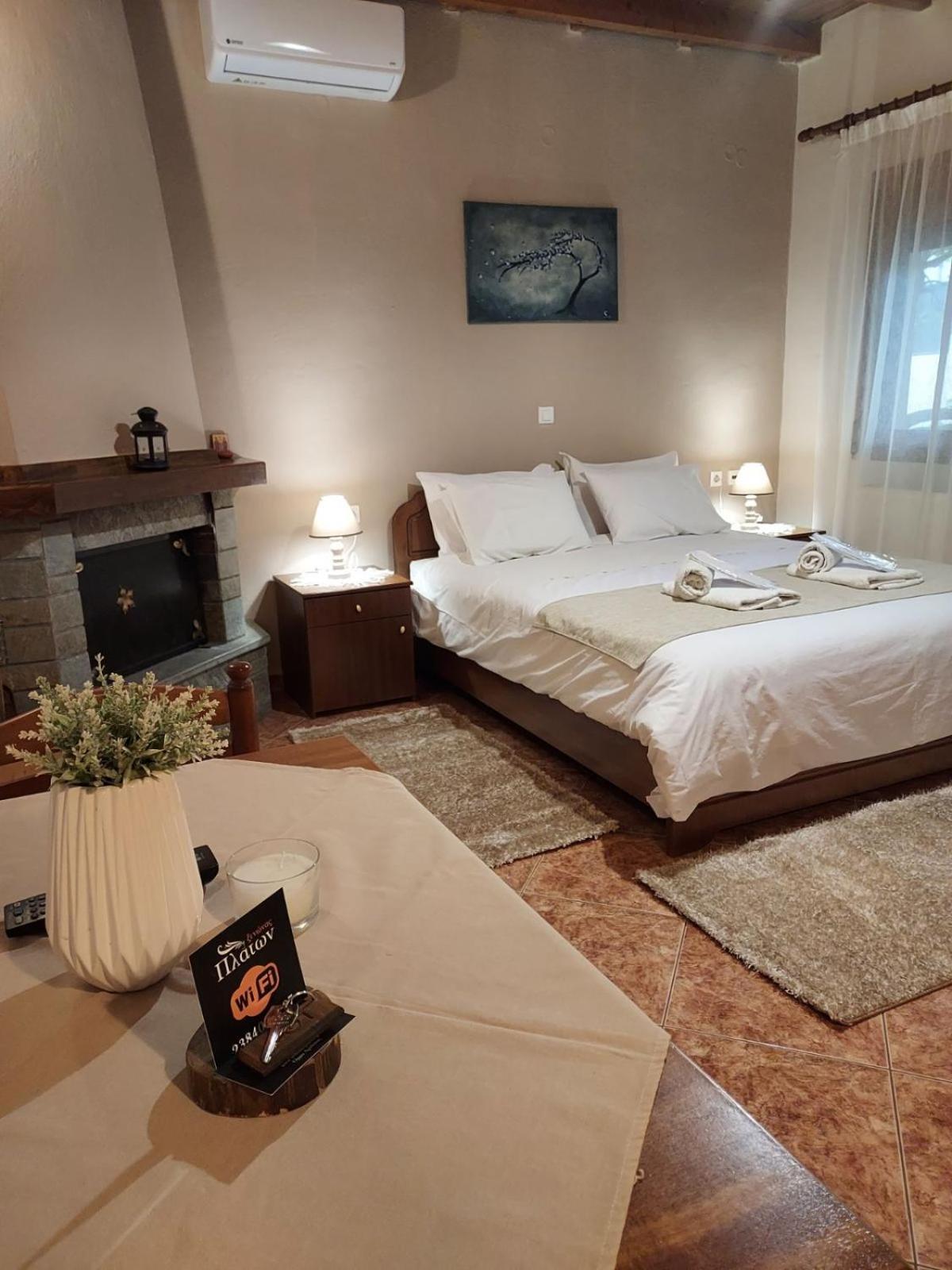Guesthouse Platon Orma Bagian luar foto